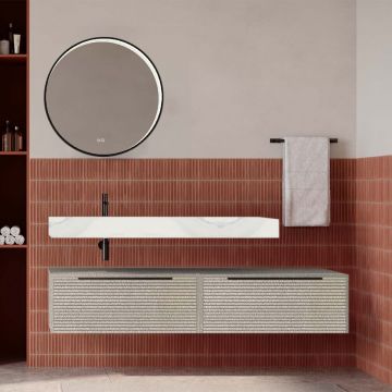 Set mobilier baie suspendat bej mat cu lavoar imitație marmura alba și oglindă, cu riflaje Dogato, 160 cm, SaviniDue Iconica