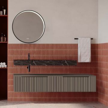 Set mobilier baie suspendat gri cenusiu mat cu lavoar imitație marmura neagra și oglindă, cu riflaje Plissetatto, 160 cm, SaviniDue Iconica