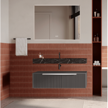 Set mobilier baie suspendat gri urban, riflaje Cannetatto, lavoar negru și oglinda, manere crom, 100 cm, SaviniDue Iconica